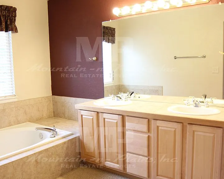 3826 Eclipse Ln — Photo 12