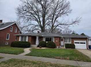 1600 Lemon St, Highland, IL 62249