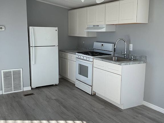 2nd image of 2450 S Ridgewood Ave Lot 12A