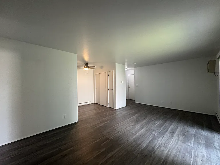 741 N Macomb St #8 — Photo 4