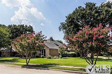 4th image of 302 Spanish Moss Dr