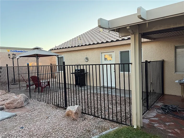 2749 Canarsy Ct #2B — Photo 33