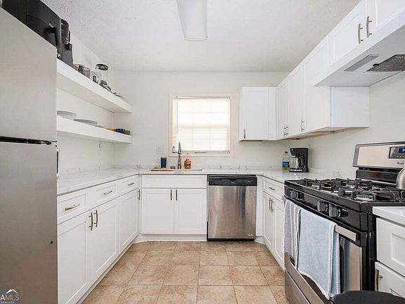 2nd image of 208 Natchez Trce