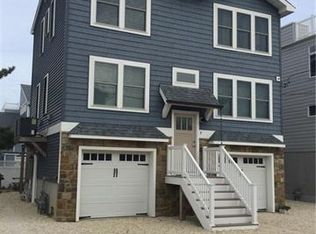 7 W Carolina Ave, Beach Haven, NJ 08008