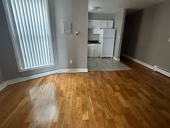 5th image of 153 49th St #5