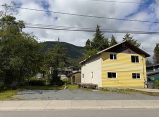 405 Degroff St, Sitka, AK 99835