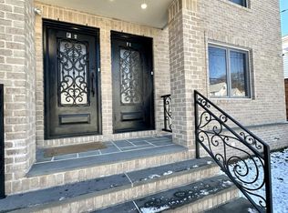 38 Mark St #1, Staten Island, NY 10304
