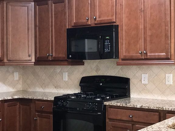 Gas stove