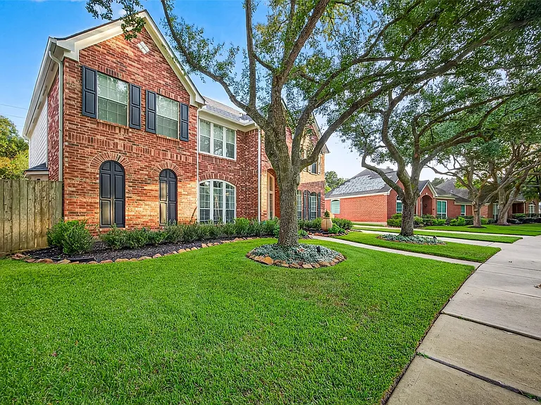 22115 Mission Hills Ln — Photo 4