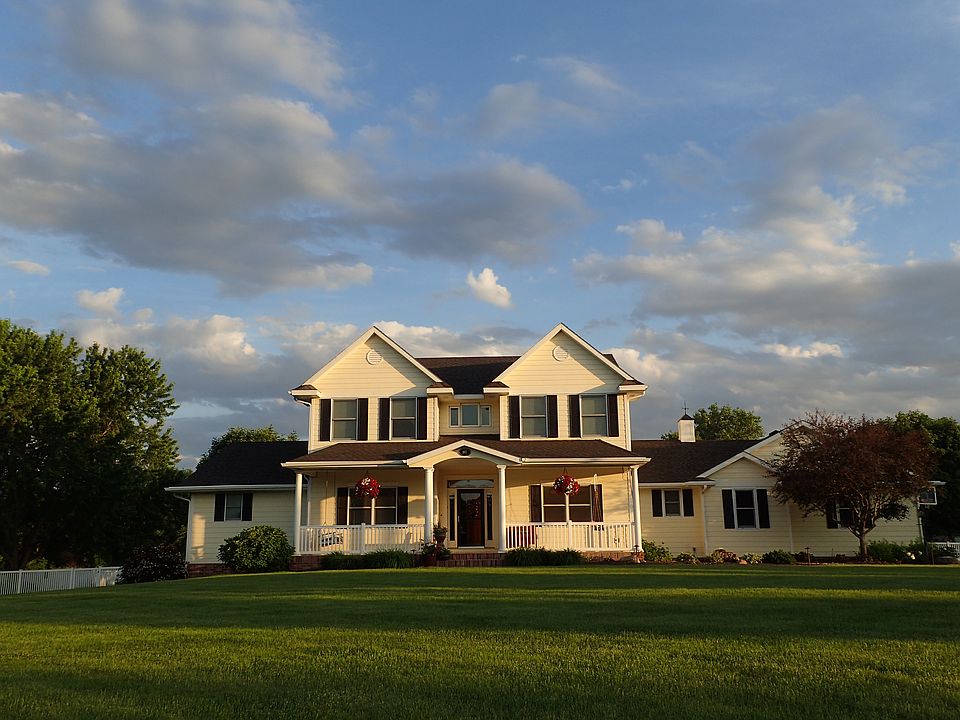 1st image of 901 Kelland Dr