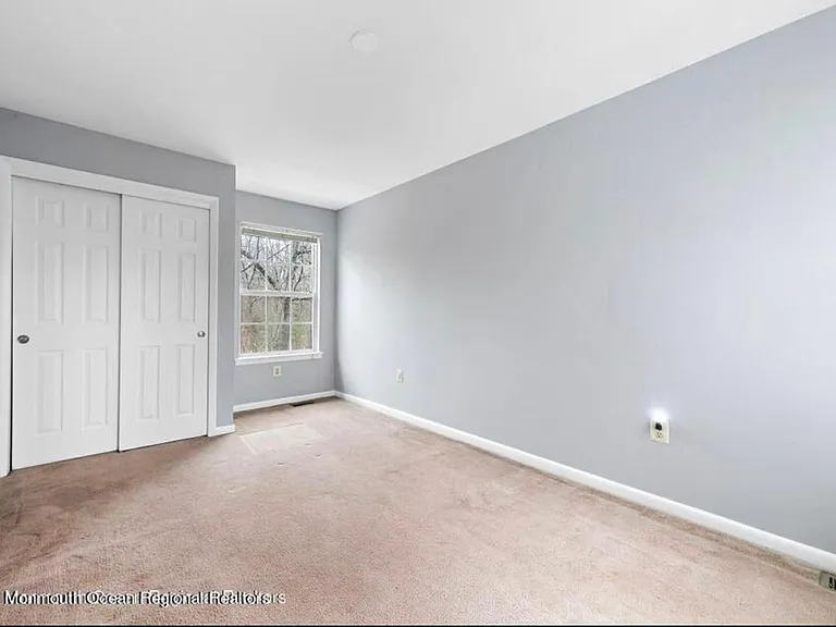 502 Cobain Rd — Photo 7