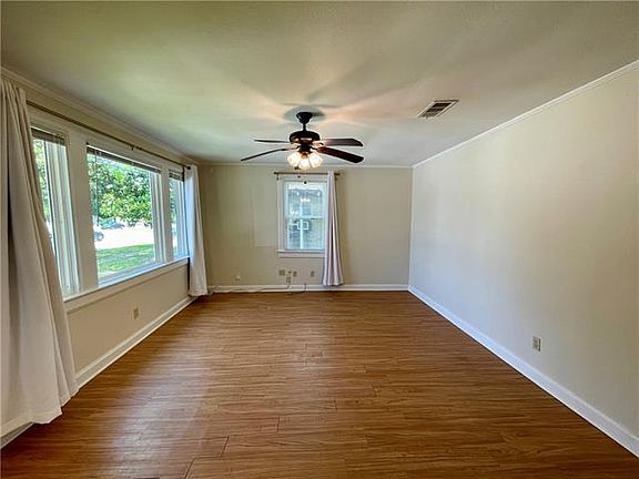 3rd image of 723 Bonnabel Blvd