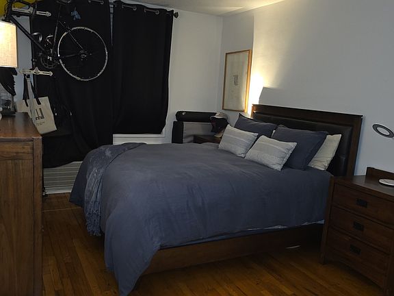 4th image of 320 W 30th St APT 4C