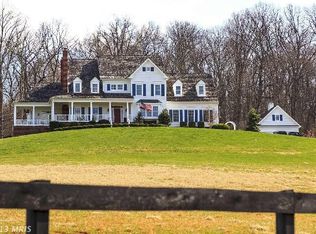 40871 Browns Ln, Waterford, VA 20197