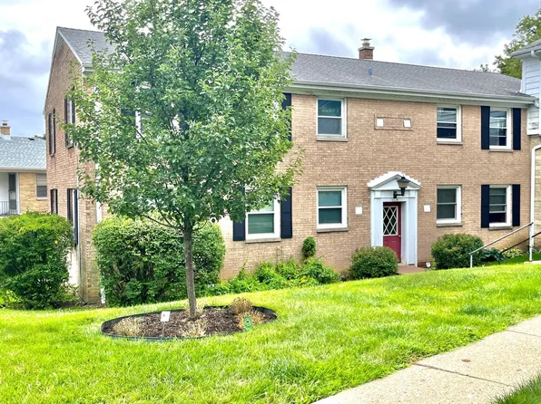 1239 East Randolph COURT #D, Milwaukee, WI 53212