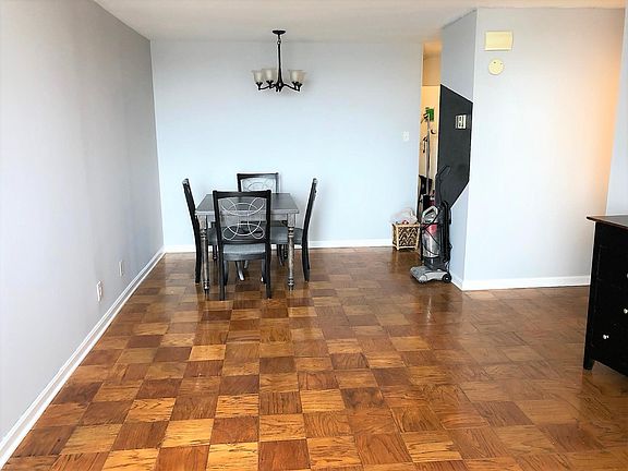 3rd image of 301 N Beauregard St APT 1719