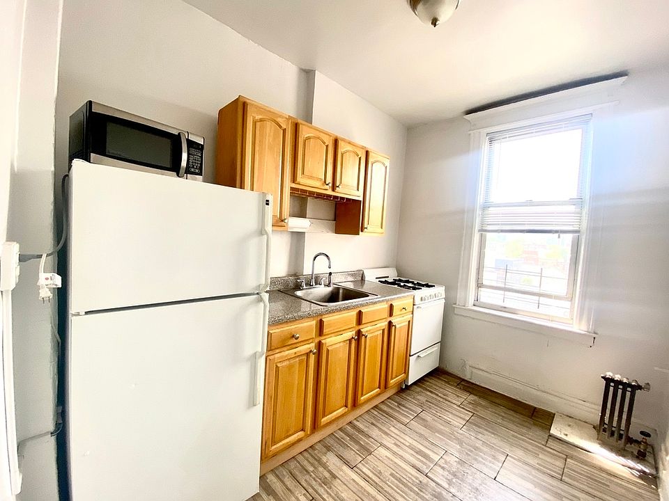 1st image of 25-21 23rd St #5AA