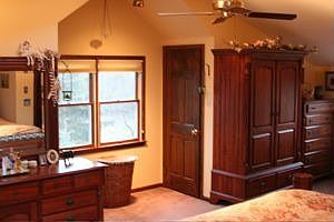 Lots of closets, Cathedral Ceilings