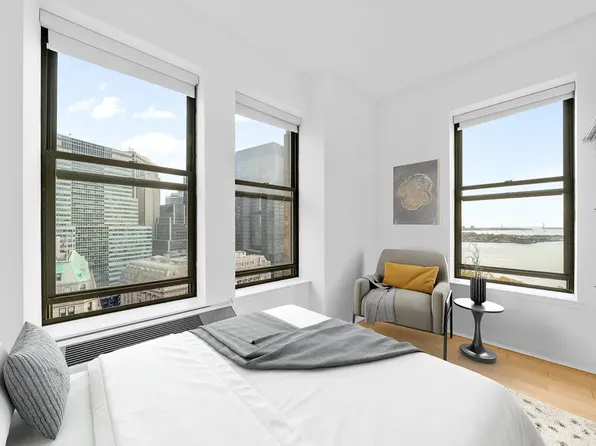 1 West Street image 1 of 14