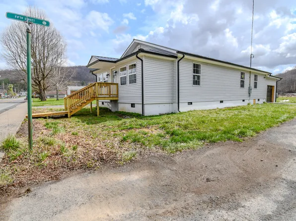 196 Greenbrier Ave, Rainelle, WV 25962