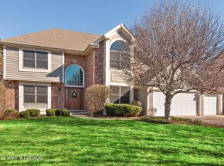 2490 Thurston Ct, Aurora, IL 60502