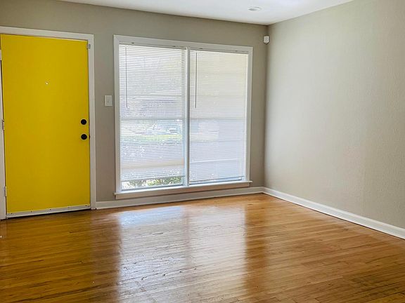 3rd image of 5042 Viking Dr