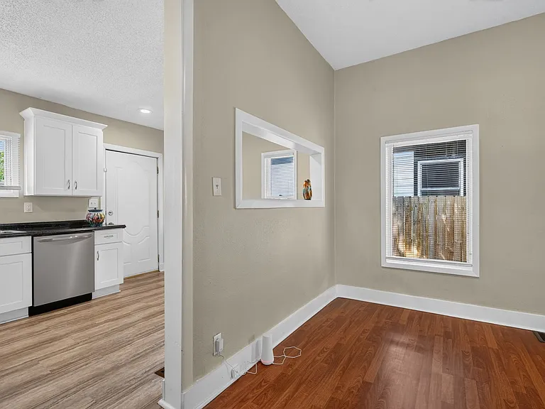 1613 Fletcher Ave — Photo 14