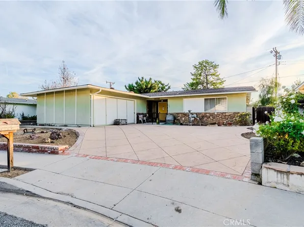 26144 Kenrose Cir, Calabasas, CA 91302