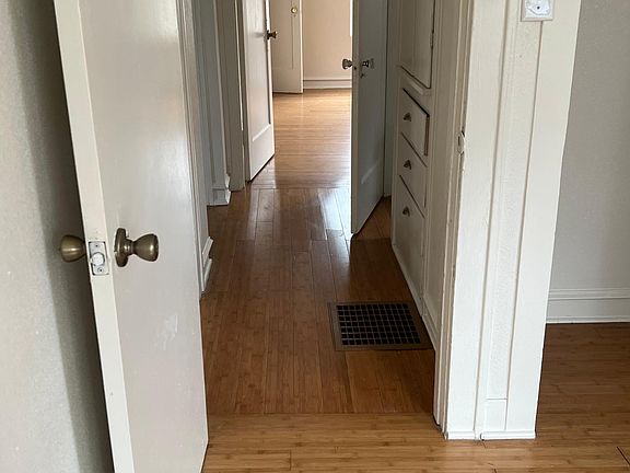 4th image of 5034 45th Ave S
