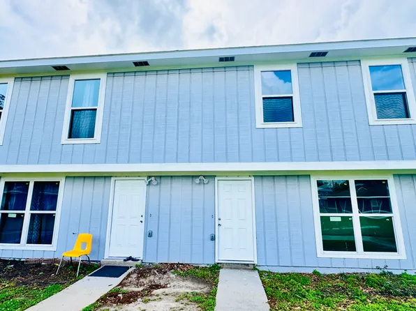 7 Pine Ln, Saint Rose, LA 70087