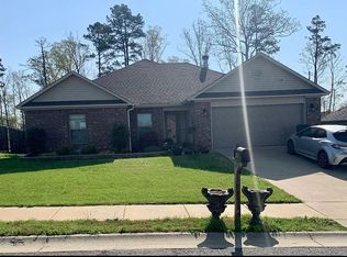 169 Cambridge Dr, Hot Springs, AR 71913