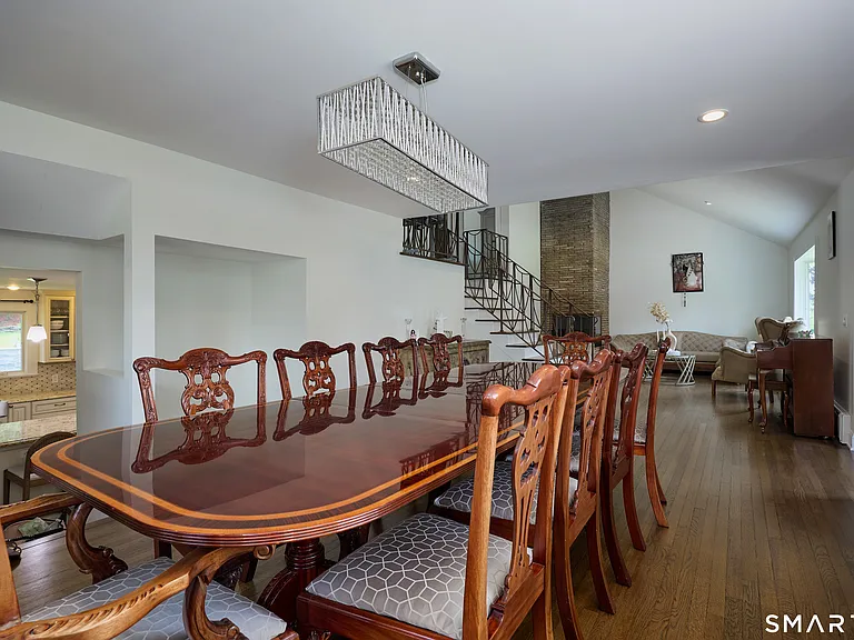 1374 Huntington Tpke — Photo 6