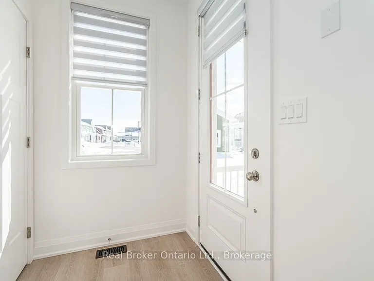 4 Danielle Cres — Photo 7
