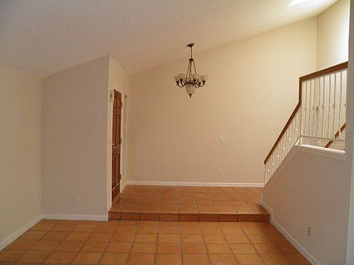5th image of 5402 W Willow Ave