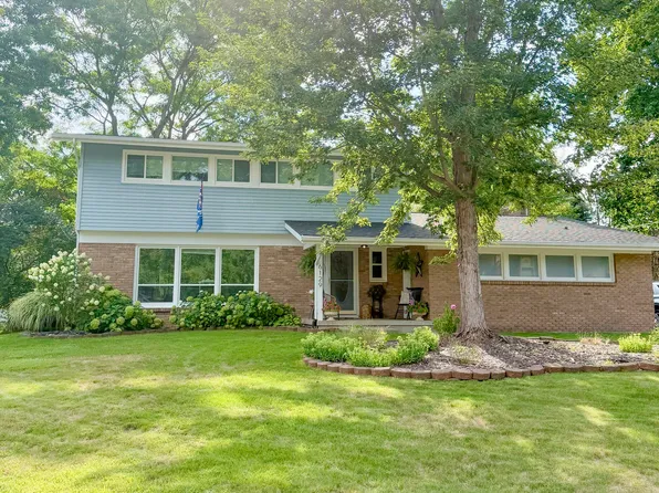 6129 Meadowlark St NE, Rockford, MI 49341