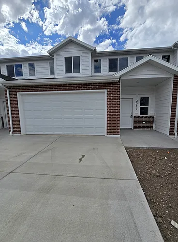 2089 W 1575 S Photo 1