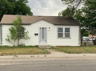 903 E Roosevelt Ave, Riverton, WY 82501