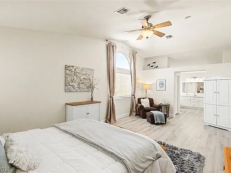 2025 Shining Feather Ln — Photo 42