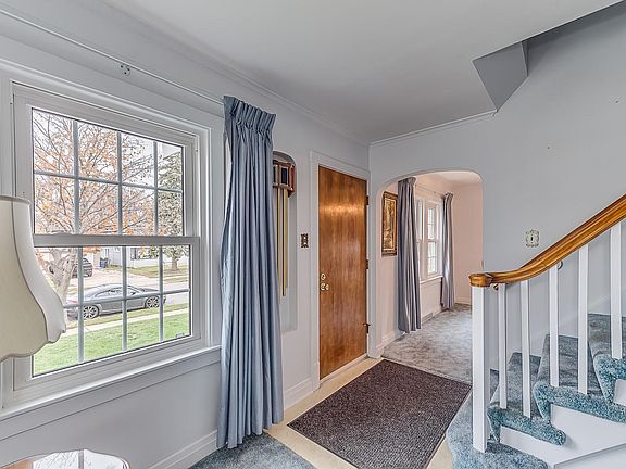 4th image of 159 Parkview Dr