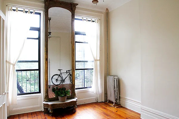 Rented by Twyford Real Estate | media 7