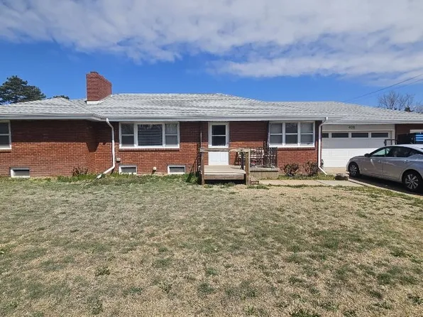 406 W Cedar St, Bucklin, KS 67834