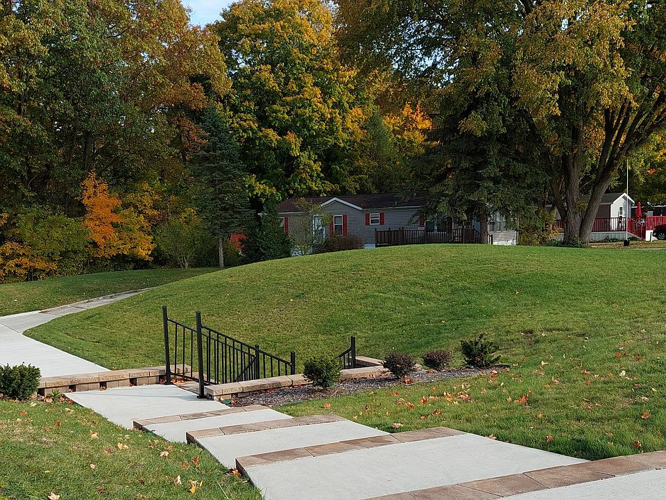 1st image of 855 W Jefferson St Lot 21