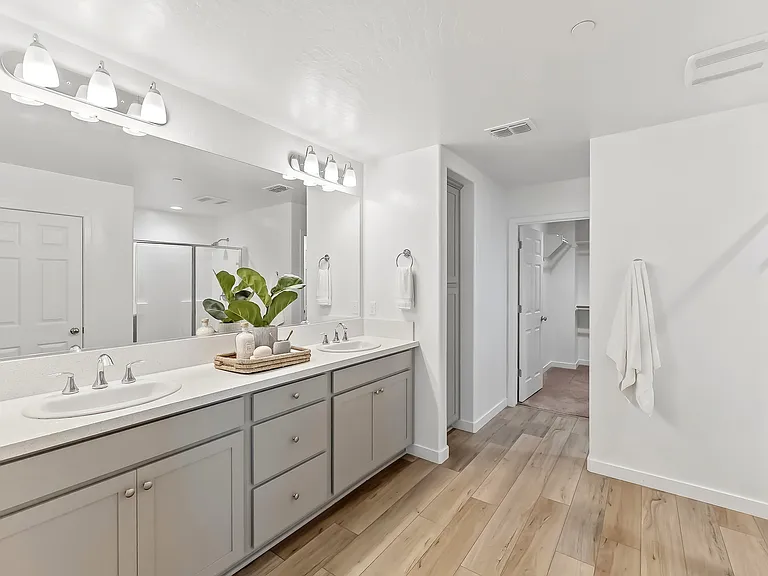 6690 E Adena Ave — Photo 17