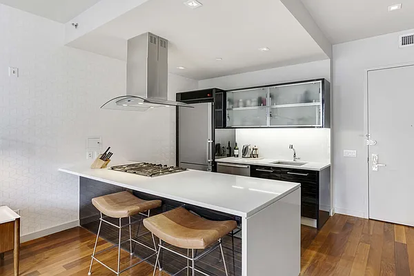 Rented by Compass | media 32