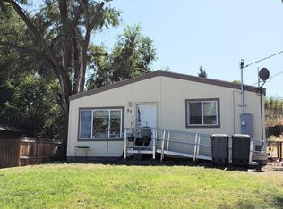 57 SE East St, Madras, OR 97741