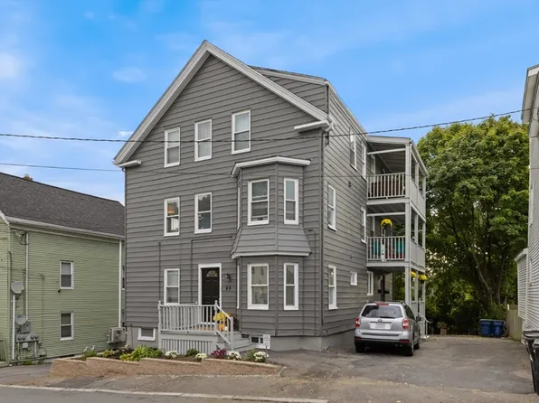 49 Lawrence St, Salem, MA 01970