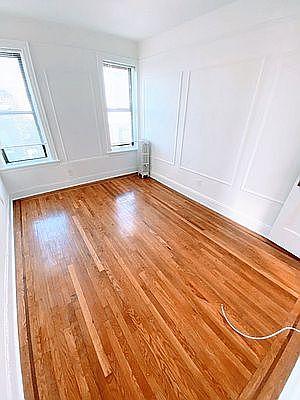 4th image of 29-06 Crescent St #4D