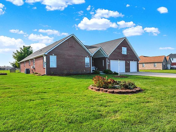 3rd image of 8134 N Mount Vernon Way