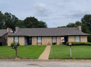 808 Faircreek Ln, Longview, TX 75604