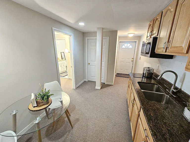 4 Maple Ave #1 — Photo 9